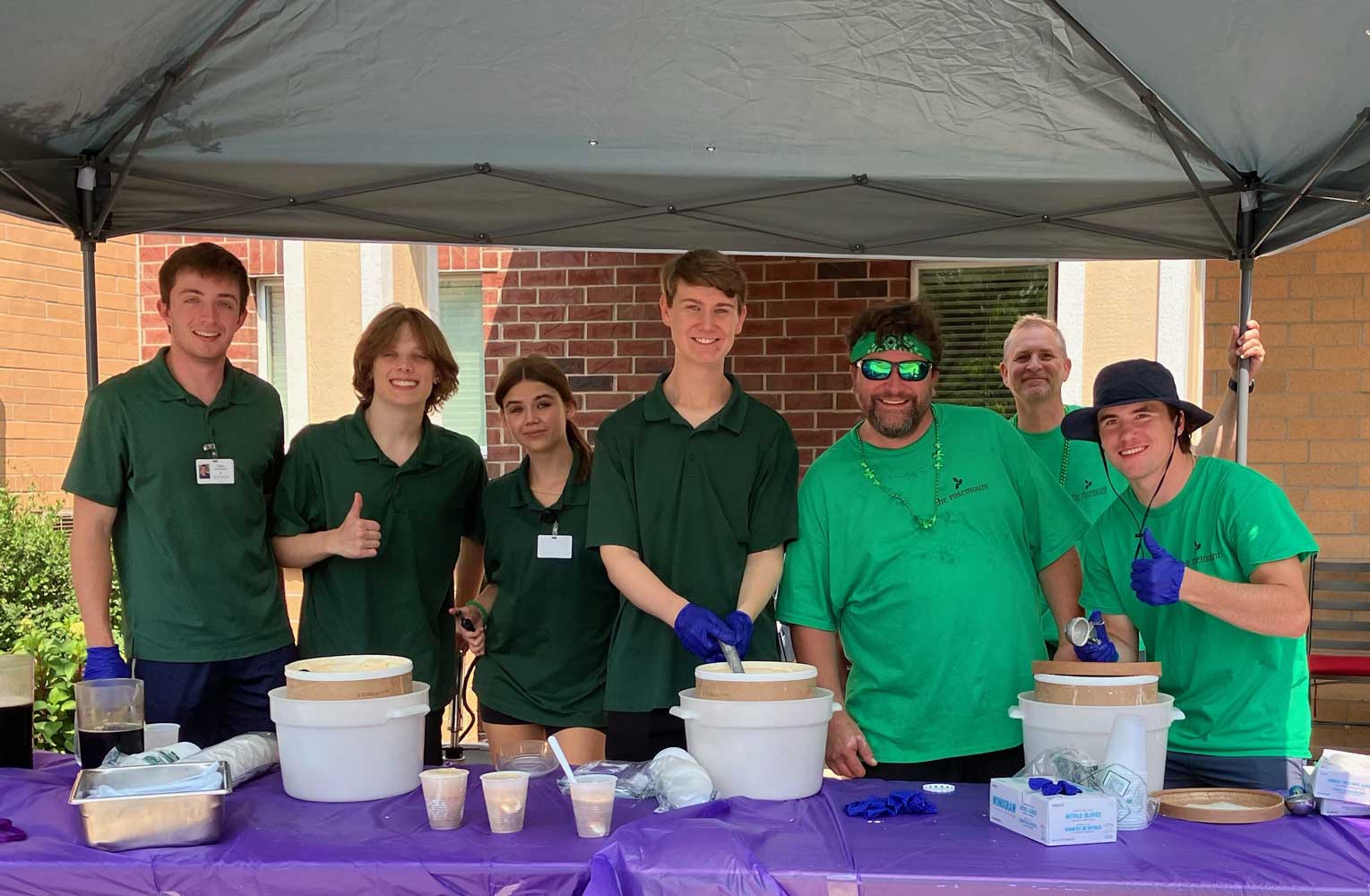 Leprechaun Days, outdoor rootbeer float team